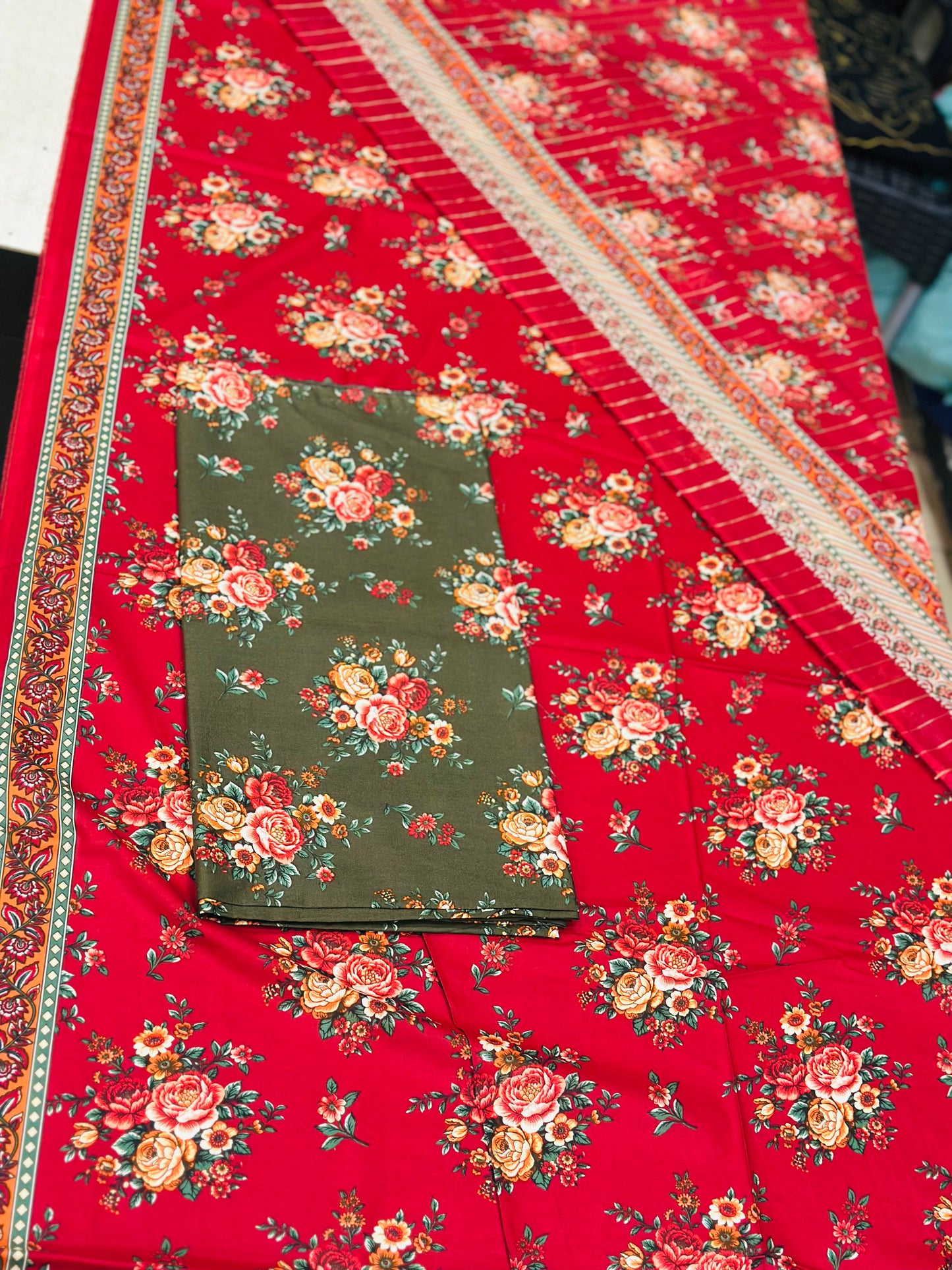 BINSAEED PRINTED LAWN 3-PIECE