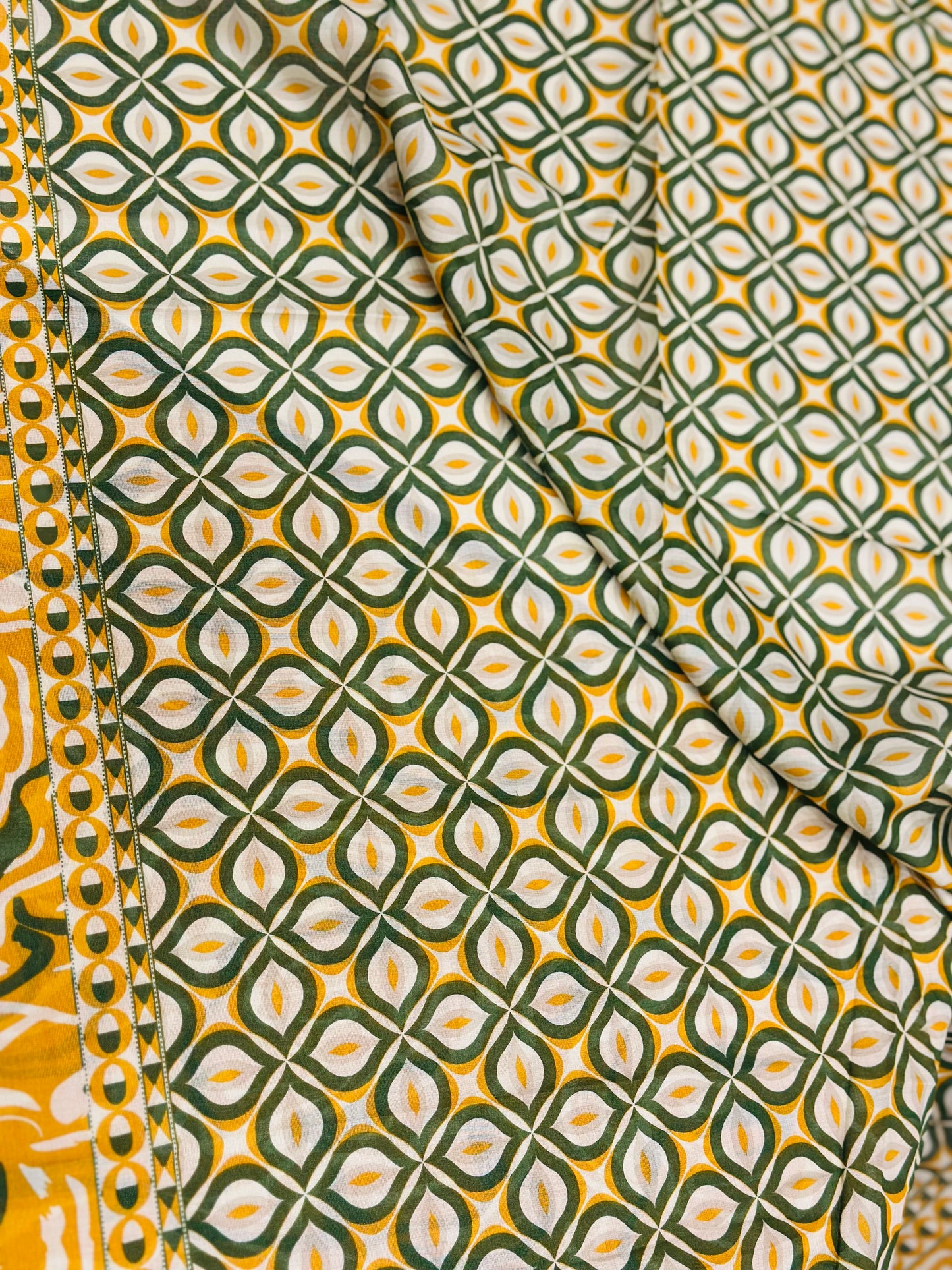 BINSAEED PRINTED LAWN 3-PIECE