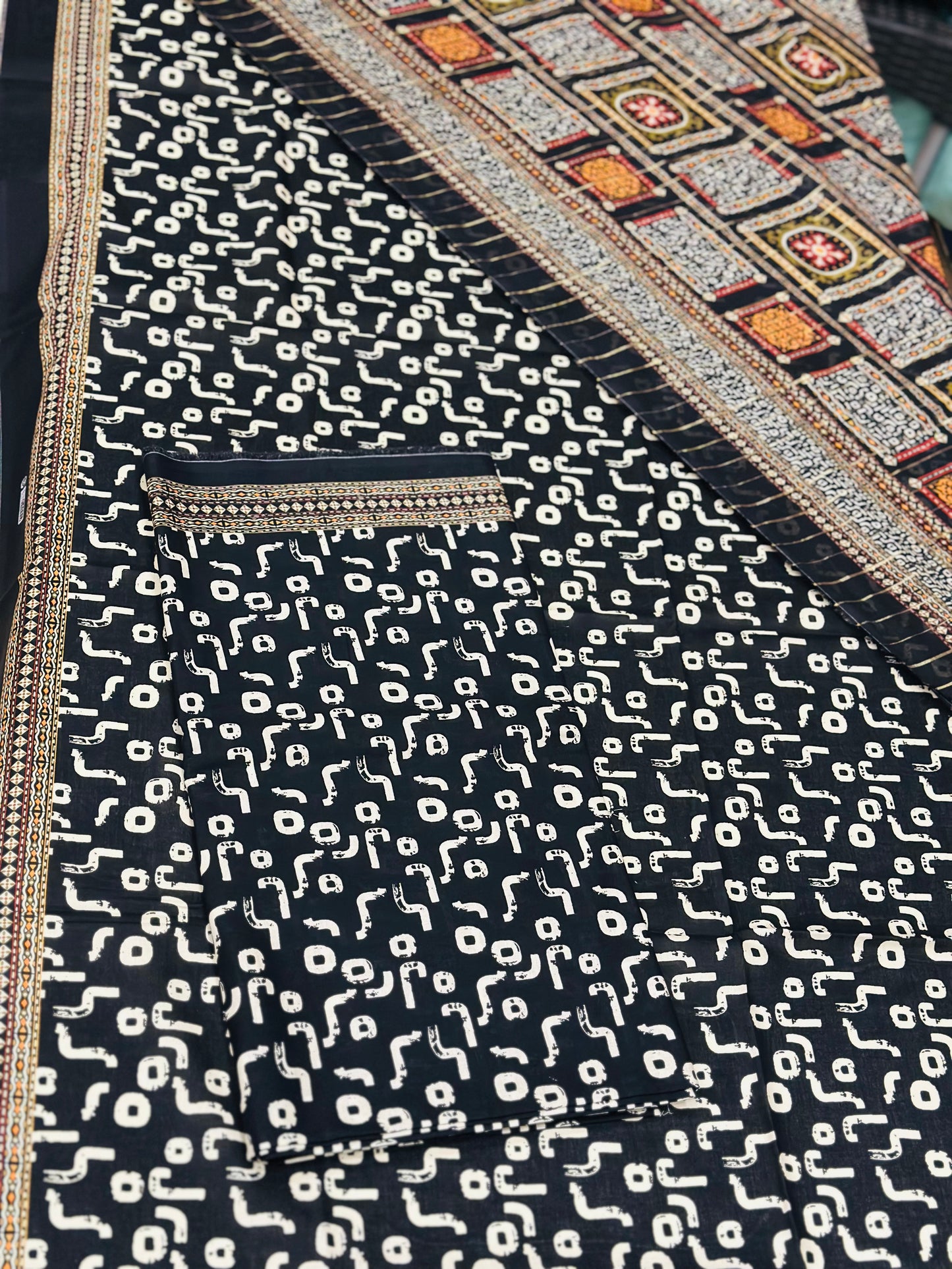 BINSAEED PRINTED LAWN 3-PIECE