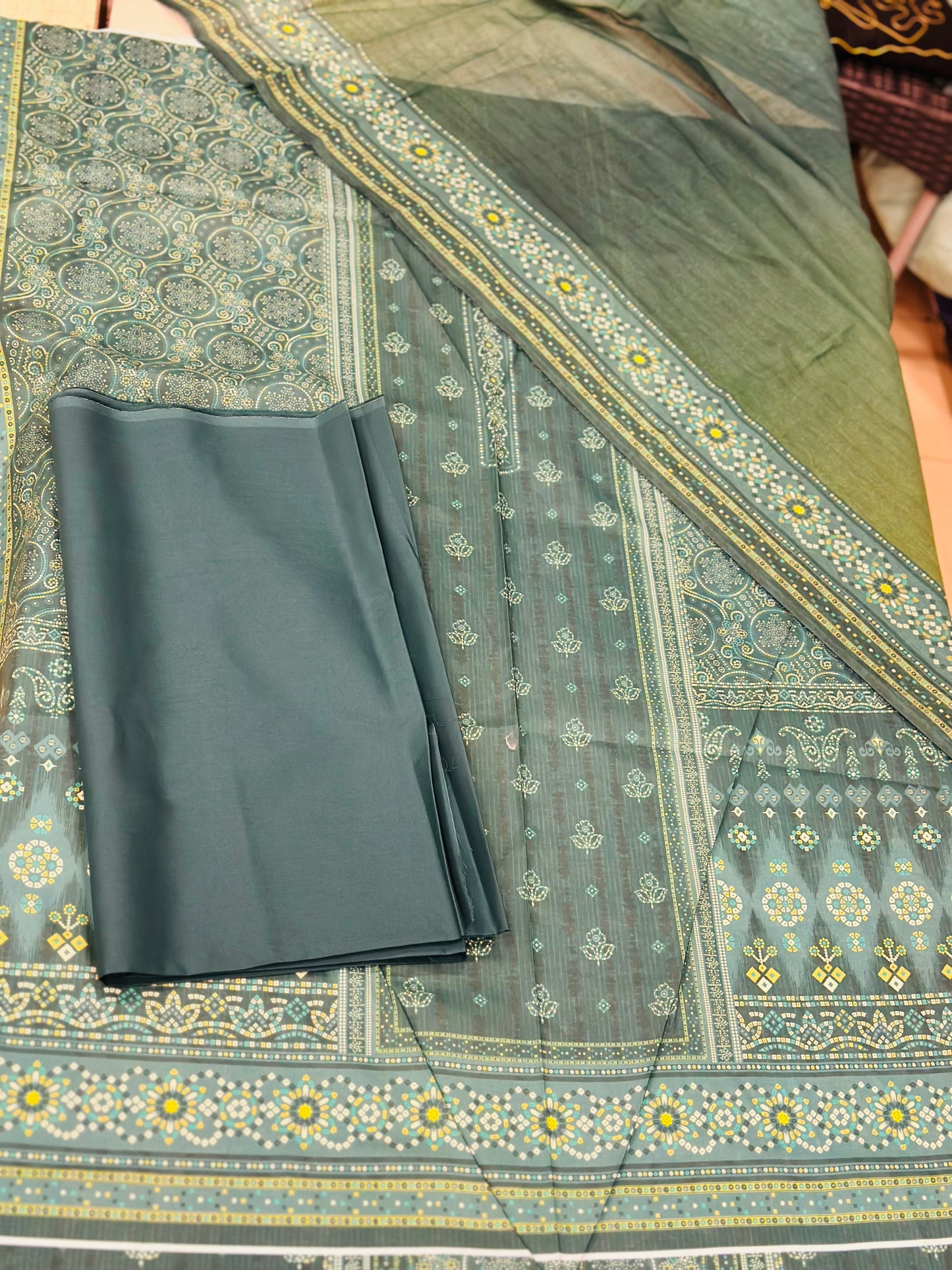 BINSAEED PRINTED LAWN 3-PIECE